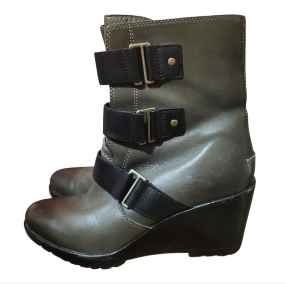 Sorel After Hours Wedge Leather Zip Bootie Nori Green Buckle Detail Size 10 - Picture 1 of 11